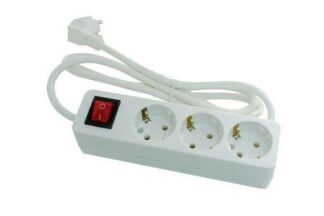 Base con 3 tomas de enchufe e interruptor