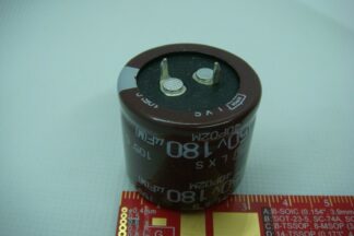 Condensador 180uF 450V 105º Ø30x25mmL