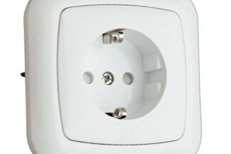 Base Schuko Empotrable 80×80×12mm 16A/250V 3680W